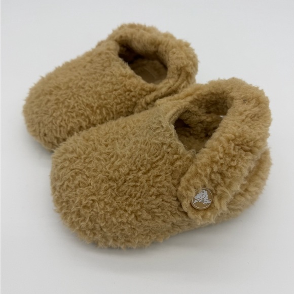 Crocs Toddler Classic Cozzzy Slipper size 6 - Picture 1 of 7